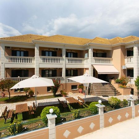 Lady Elena Hotel 阿穆迪亚 外观 照片
